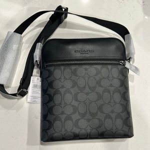 Houston Flight Bag In Signature Canvas